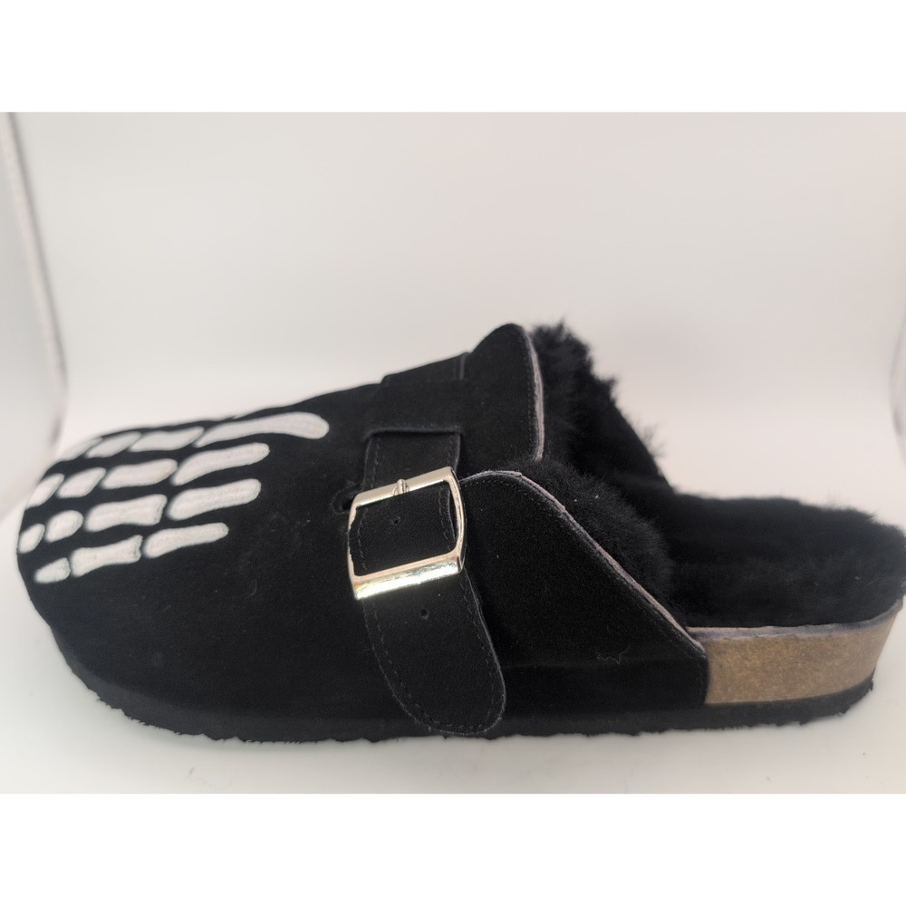Black Skeleton Embroidered Clogs Fuzzy Soft Black Interior Women's 7 Halloween - Picture 4 of 9